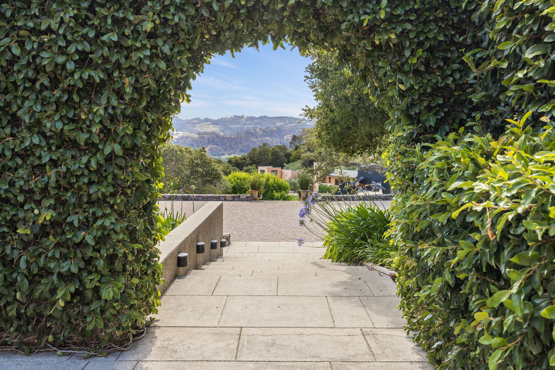 840-844 Meadowood Lane in St. Helena